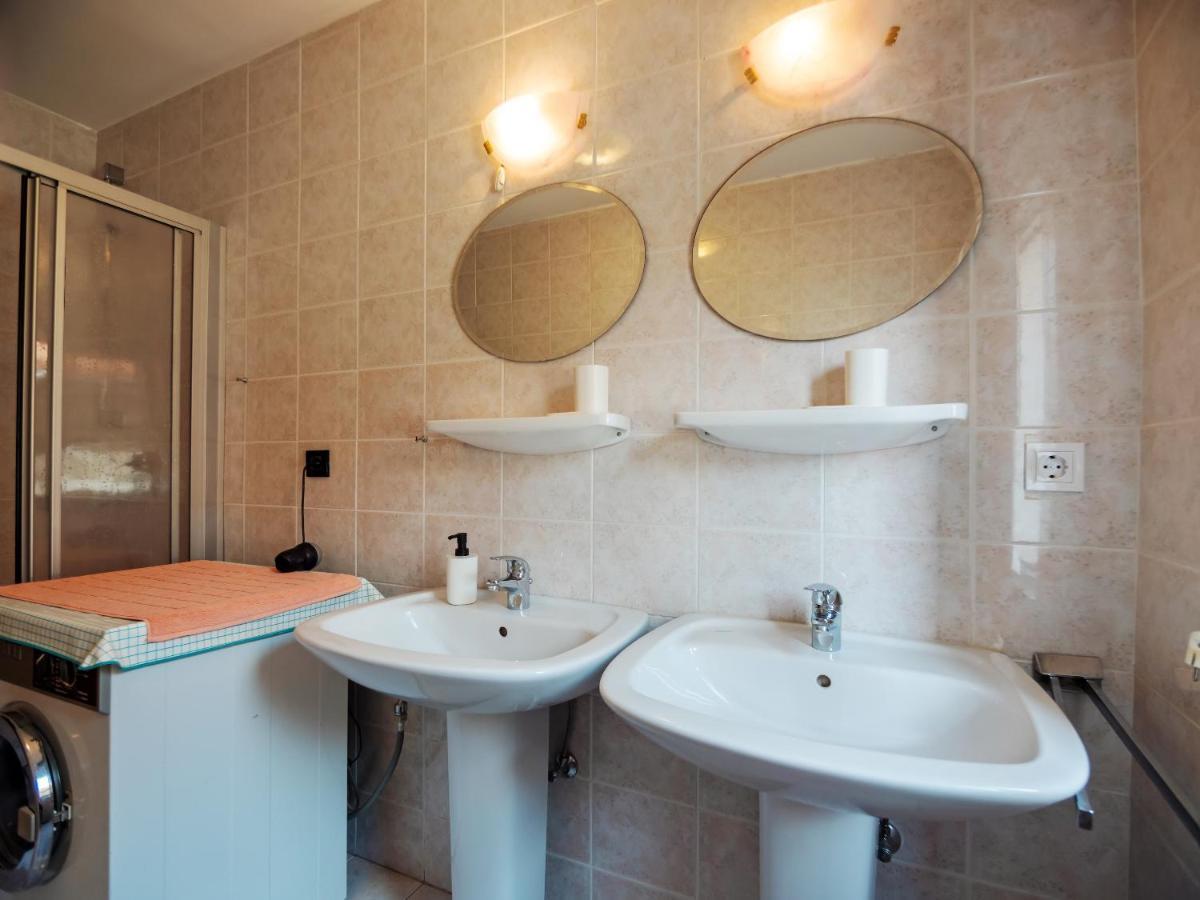 Luise - Four Towers Apartments Rab Town Luaran gambar